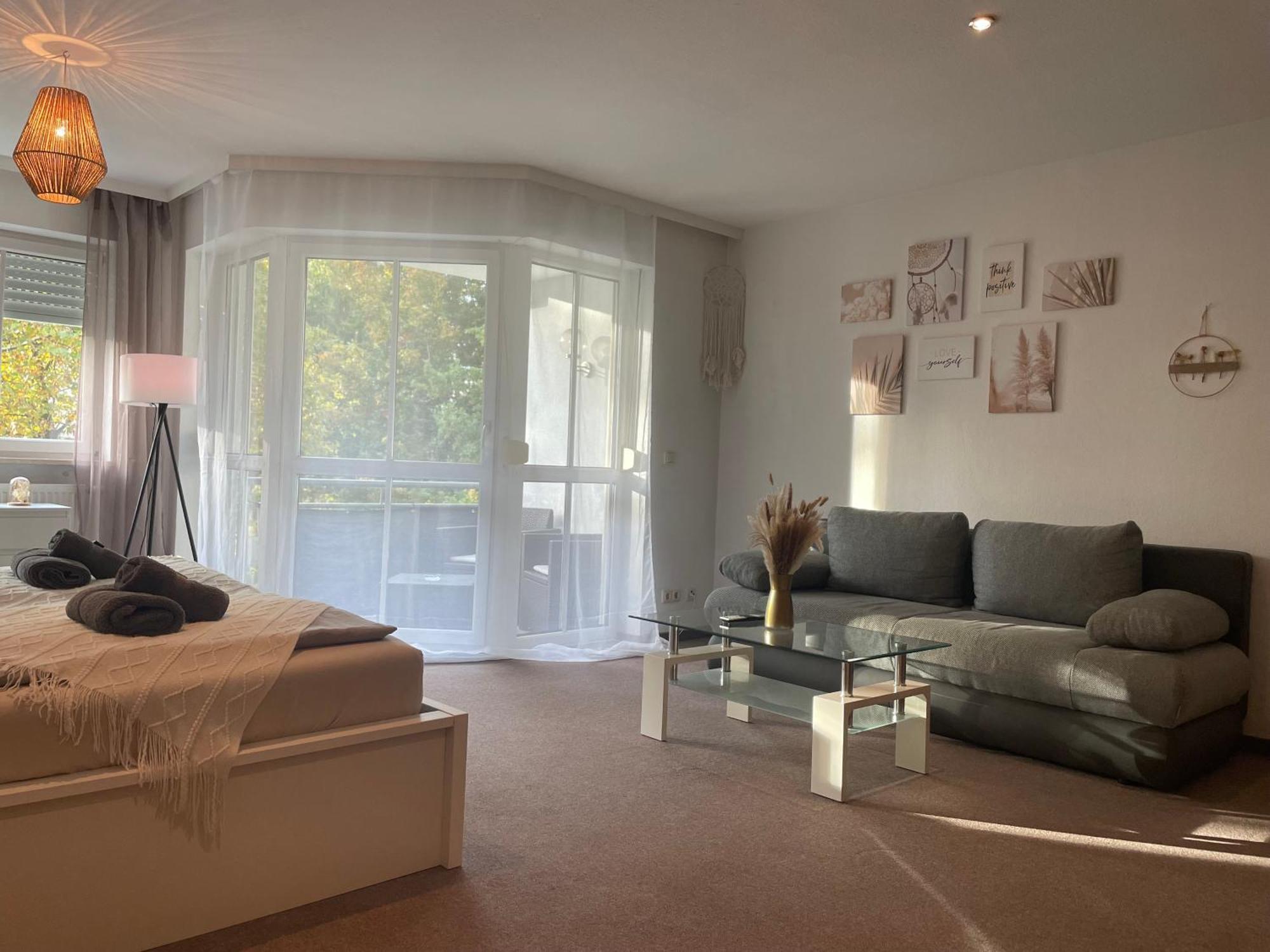 Kingsize Bett Boho Apartment Mit Tiefgarage Naehe Salzburg Freilassing Luaran gambar